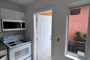 1128 NW 76th St, Miami, FL 33150 - Photo 7