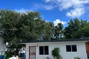 1128 NW 76th St, Miami, FL 33150 - Photo 3