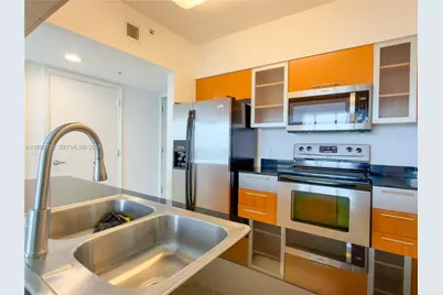 1750 N Bayshore Dr #4611, Miami, FL 33132 - Photo 9