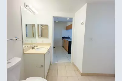 1750 N Bayshore Dr #4611, Miami, FL 33132 - Photo 21