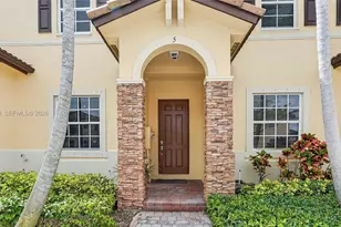 9041 SW 227th St, Cutler Bay, FL 33190 - Photo 3