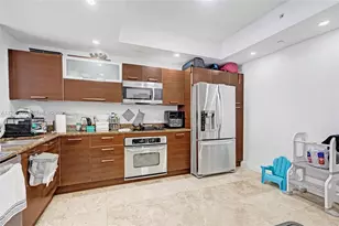 3330 NE 190th St, Aventura, FL 33180 - Photo 21