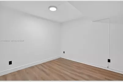 10240 Collins Ave #206, Bal Harbour, FL 33154 - Photo 7