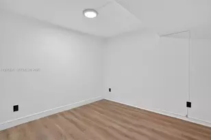 10240 Collins Ave, Bal Harbour, FL 33154 - Photo 7