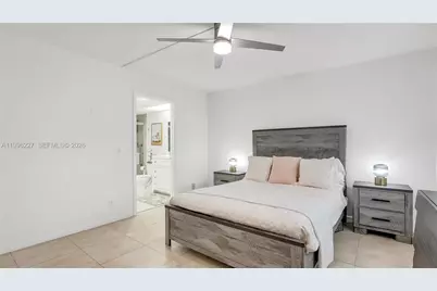 100 SW 130th Ter #204C, Pembroke Pines, FL 33027 - Photo 3