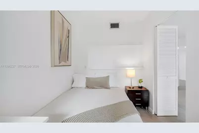 100 SW 130th Ter #204C, Pembroke Pines, FL 33027 - Photo 11