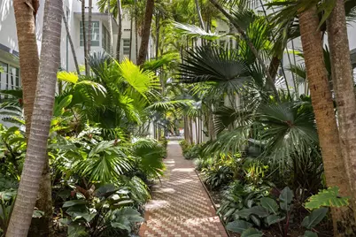 3915 N Meridian Ave #201, Miami Beach, FL 33140 - Photo 15