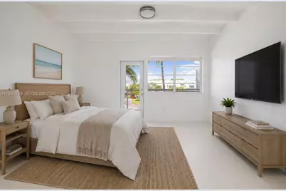 3915 N Meridian Ave #201, Miami Beach, FL 33140 - Photo 1