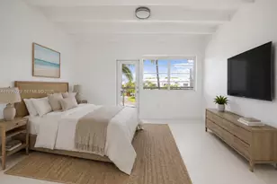 3915 N Meridian Ave, Miami Beach, FL 33140 - Photo 1