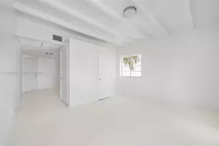 3915 N Meridian Ave, Miami Beach, FL 33140 - Photo 19