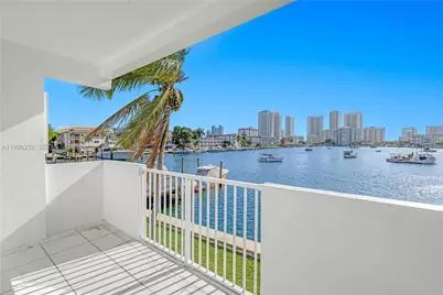 462 Golden Isles Dr #210, Hallandale Beach, FL 33009 - Photo 21