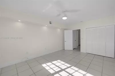 462 Golden Isles Dr #210, Hallandale Beach, FL 33009 - Photo 9