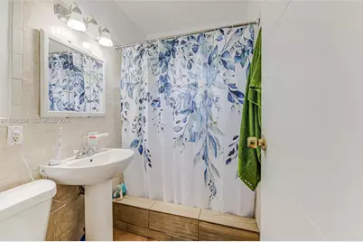 1263 NE 182nd St, North Miami Beach, FL 33162 - Photo 19