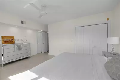 462 Golden Isles Dr #211, Hallandale Beach, FL 33009 - Photo 19