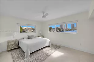 462 Golden Isles Dr, Hallandale Beach, FL 33009 - Photo 17