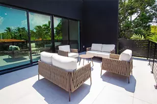 420 SW 15th Rd, Miami, FL 33129 - Photo 31