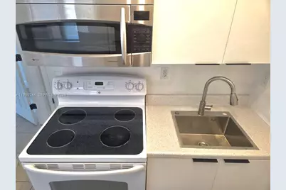 34 SW 6th Ave #4, Dania Beach, FL 33004 - Photo 9