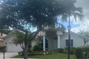 3066 Lakewood Cir, Weston, FL 33332 - Photo 1