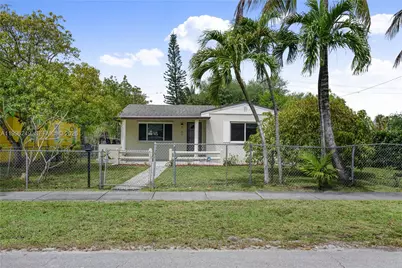 180 Seaman Ave, Opa Locka, FL 33054 - Photo 1