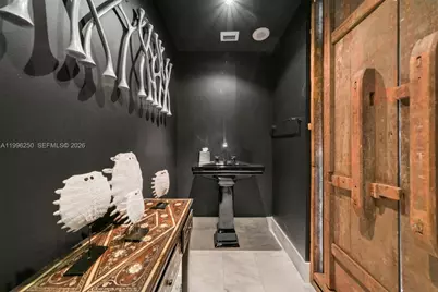 1040 Biscayne Blvd #3304, Miami, FL 33132 - Photo 9