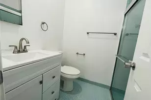 16924 SW 112th Ct, Miami, FL 33157 - Photo 5