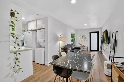 7811 NE 10th Ct, Miami, FL 33138 - Photo 19