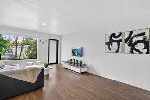 7811 NE 10th Ct, Miami, FL 33138 - Photo 27