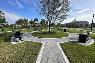 2671 SE 10th St, Homestead, FL 33035 - Photo 29