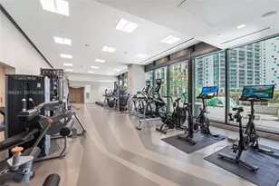 68 SE 6th St, Miami, FL 33131 - Photo 27