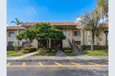 310 Lakeview Dr #105, Weston, FL 33326 - Photo 1