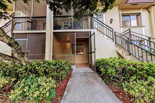 310 Lakeview Dr, Weston, FL 33326 - Photo 3