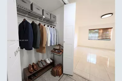 310 Lakeview Dr #105, Weston, FL 33326 - Photo 11