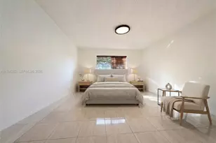 310 Lakeview Dr, Weston, FL 33326 - Photo 11