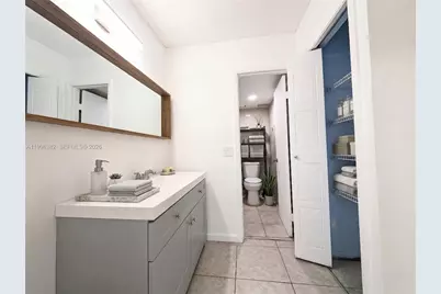310 Lakeview Dr #105, Weston, FL 33326 - Photo 15