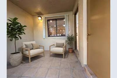 310 Lakeview Dr #105, Weston, FL 33326 - Photo 3