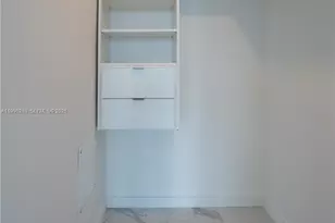 8425 Crespi Blvd, Miami Beach, FL 33141 - Photo 17