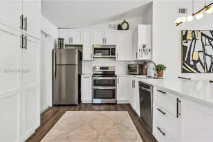 651 Shiloh Terrace, Davie, FL 33325 - Photo 11