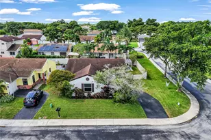 651 Shiloh Terrace, Davie, FL 33325 - Photo 37