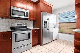 1360 NW 97th Terrace, Pembroke Pines, FL 33024 - Photo 11