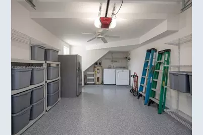 1016 Via Jardin #1016, Riviera Beach, FL 33418 - Photo 15