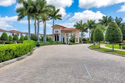 3392 W 105th Ter, Hialeah, FL 33018 - Photo 31