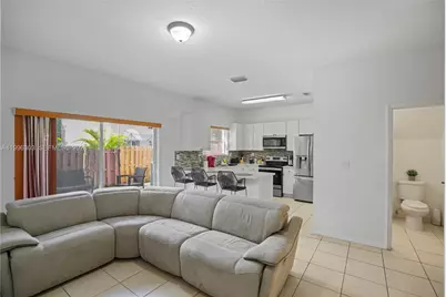 14098 SW 51st Ct, Miramar, FL 33027 - Photo 13