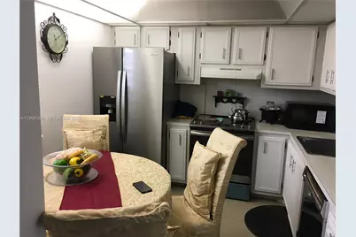 300 NE 26th Ave #314, Boynton Beach, FL 33435 - Photo 9