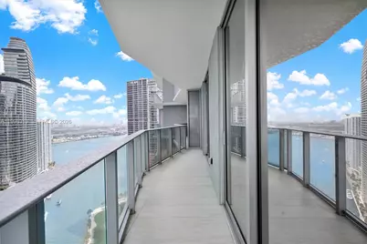 77 SE 5th Street #4206, Miami, FL 33131 - Photo 19