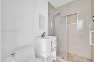 3033 Hibiscus St, Miami, FL 33133 - Photo 15