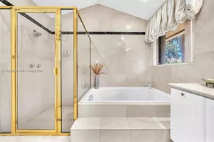 620 W Laurel Ln W, Pembroke Pines, FL 33027 - Photo 29