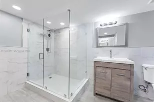 7653 NW 79th Ave, Tamarac, FL 33321 - Photo 11