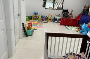 19265 E St Andrews Dr, Hialeah, FL 33015 - Photo 49