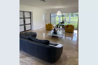 19265 E Saint Andrews Dr, Hialeah, FL 33015 - Photo 27