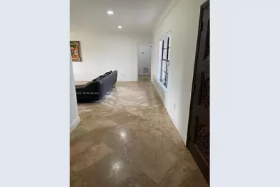 19265 E Saint Andrews Dr, Hialeah, FL 33015 - Photo 23